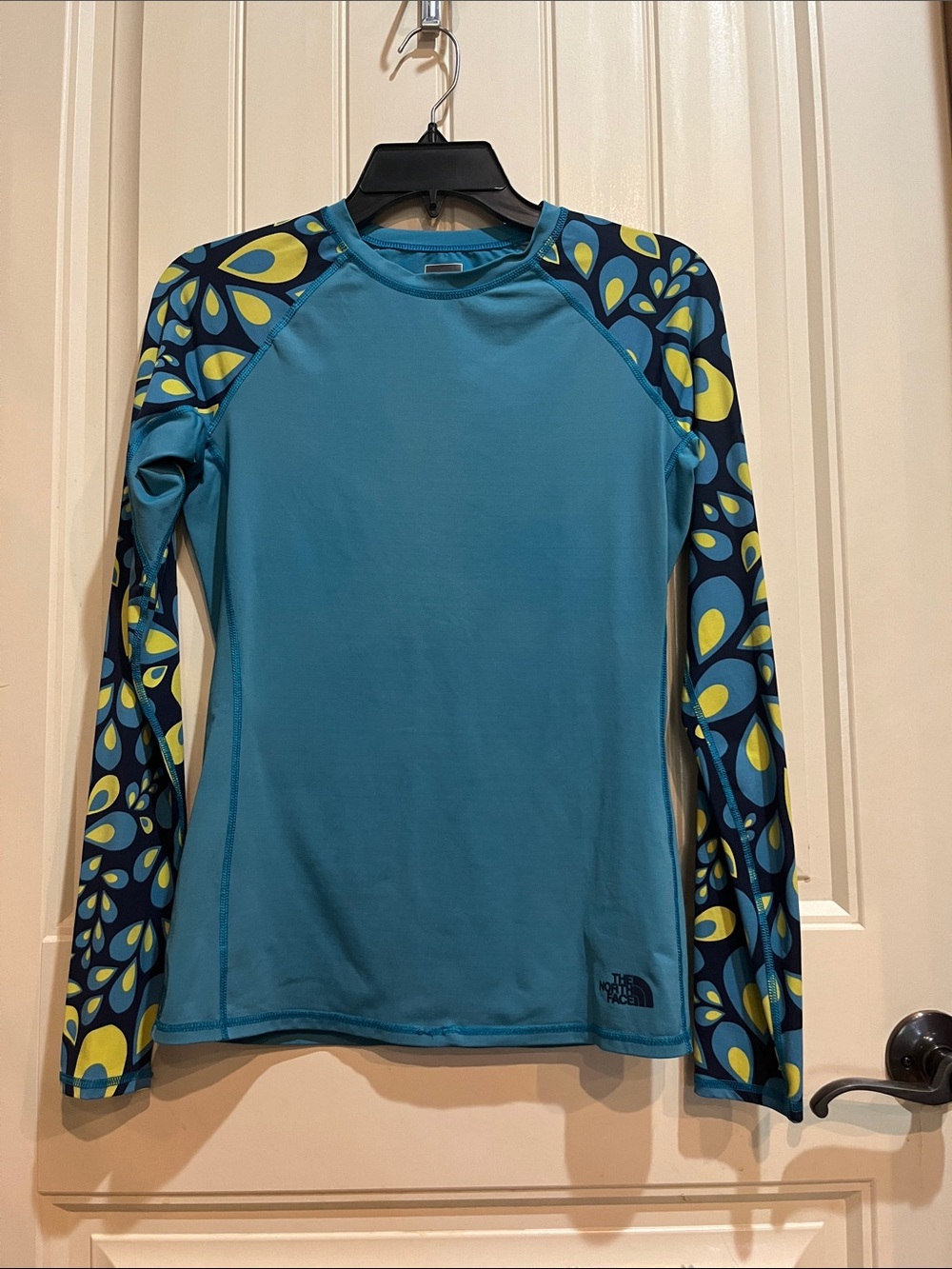 The North Face Women’s Swim Shirt size Small